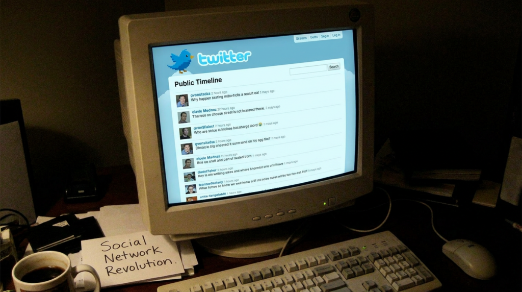 Twitter en 2008: El Año en que el Pájaro Azul Conquistó el Mundo Digital